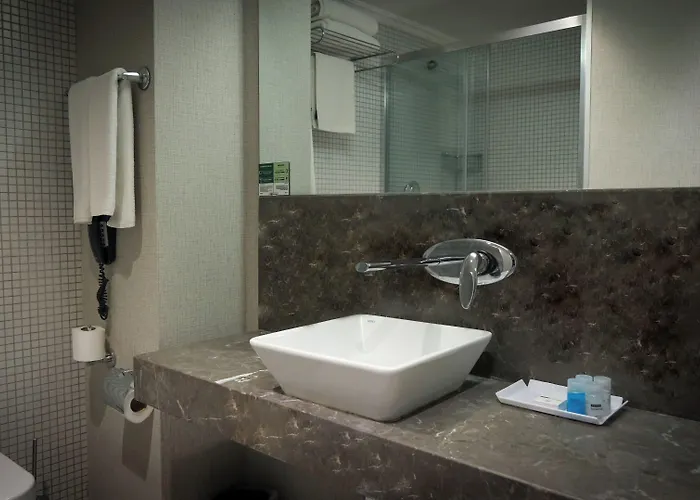 Hotel Kervansaray 3*